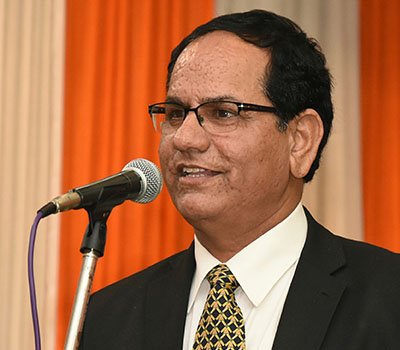 Kavi Sampat Saral